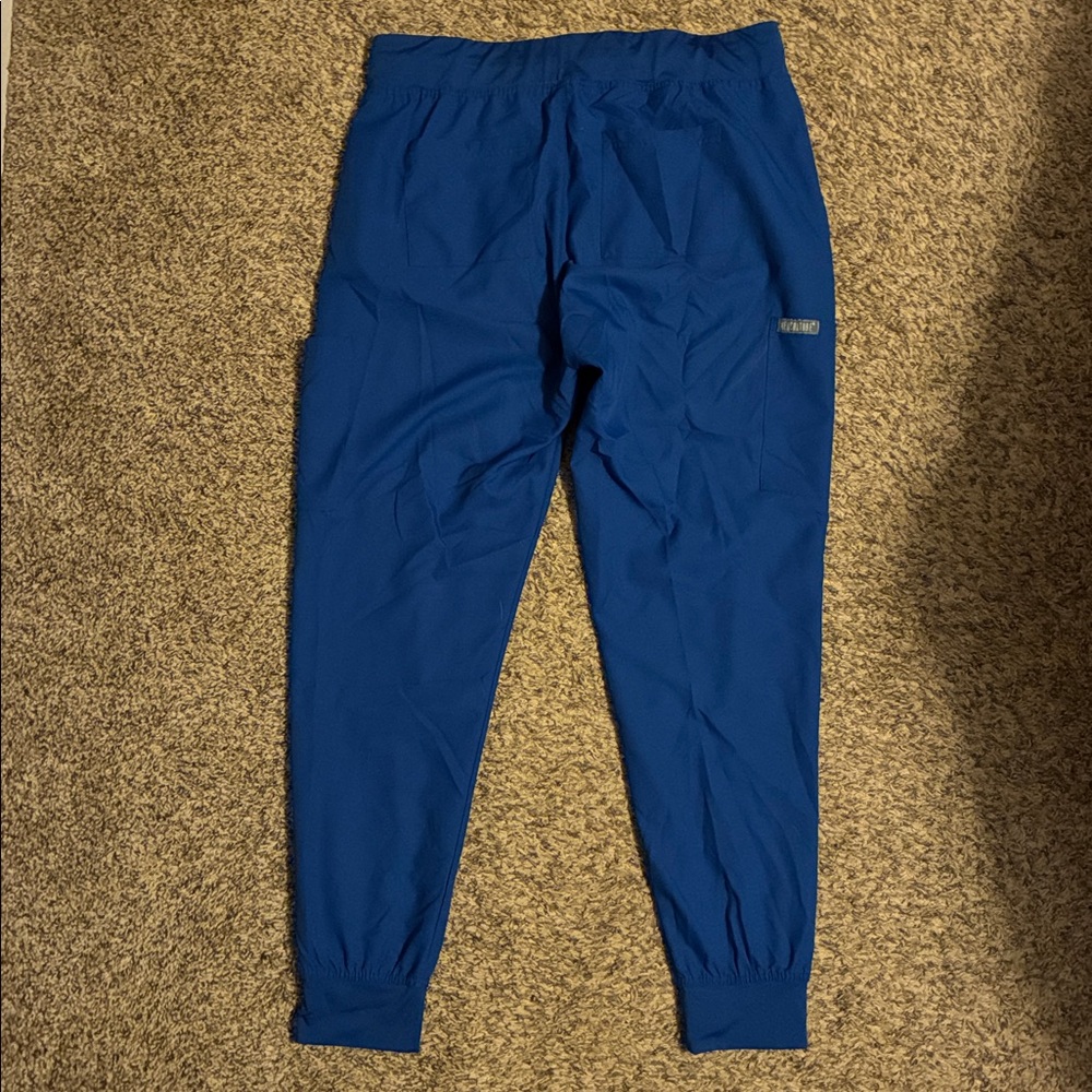 Med Couture Insight scrub joggers - size large tall - Picture 5 of 5